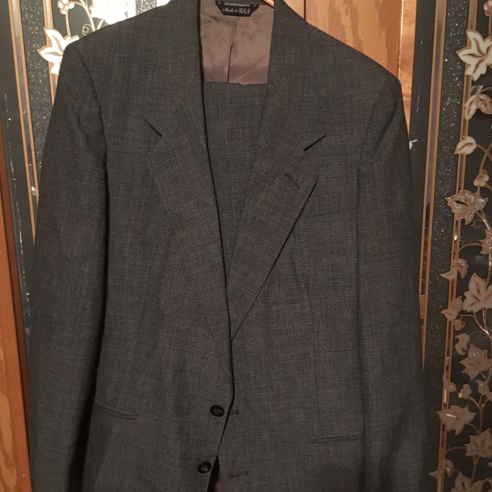 Men’s Levi’s suite